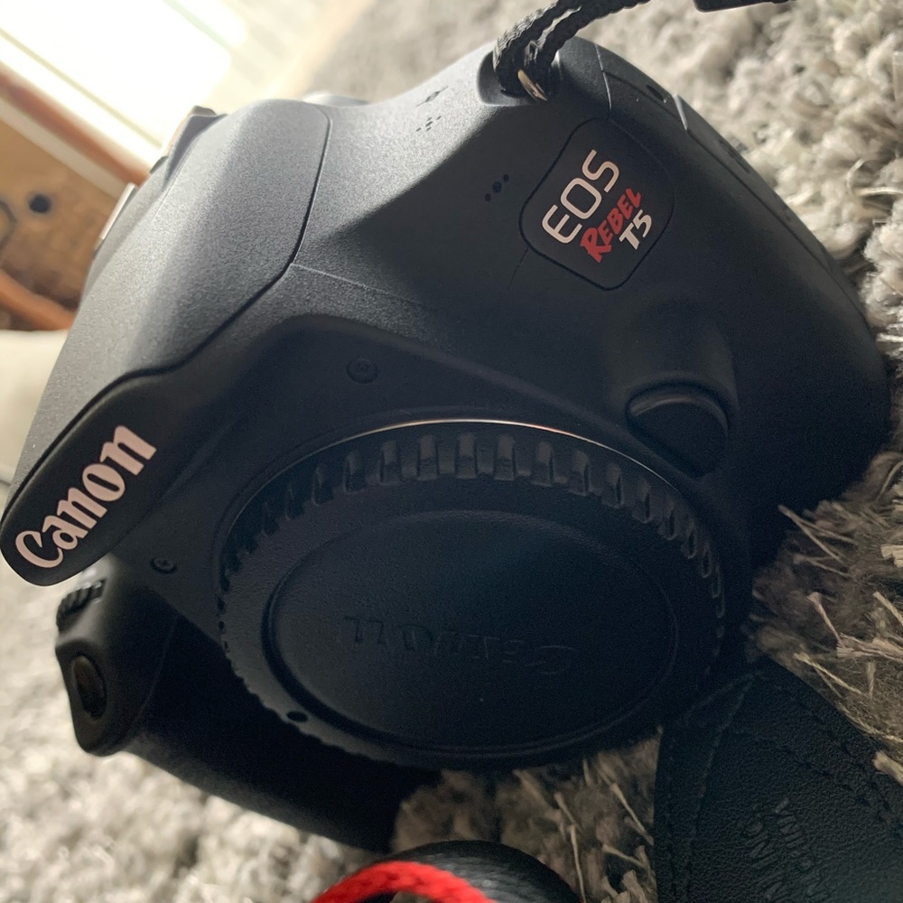 Cannon EOS T5
